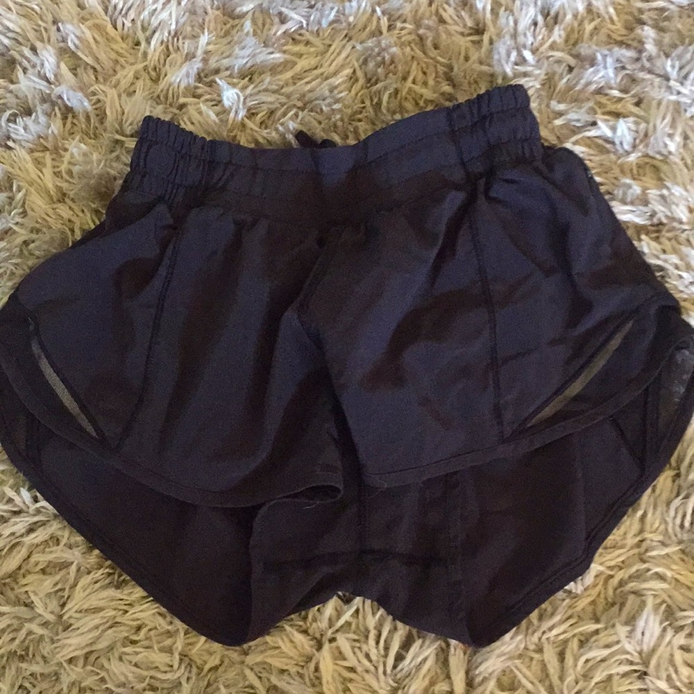 Lululemon black hottie hot shorts, 2.5 inseam